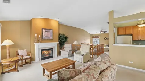 628 King Court East Dundee IL 60118
