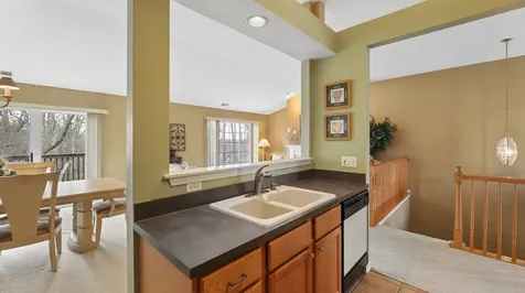 628 King Court East Dundee IL 60118