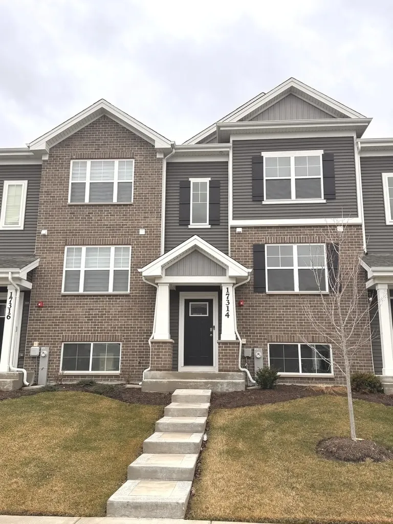 17314 Roscommon Road Tinley Park IL 60477