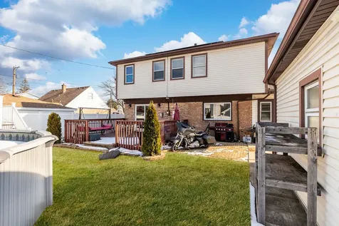 7920 Natoma Avenue Burbank IL 60459