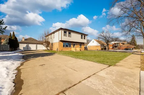 7920 Natoma Avenue Burbank IL 60459
