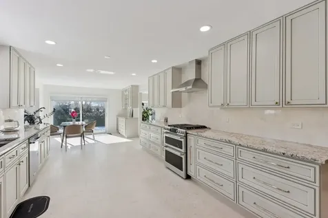 3623 Pebble Beach Road Northbrook IL 60062