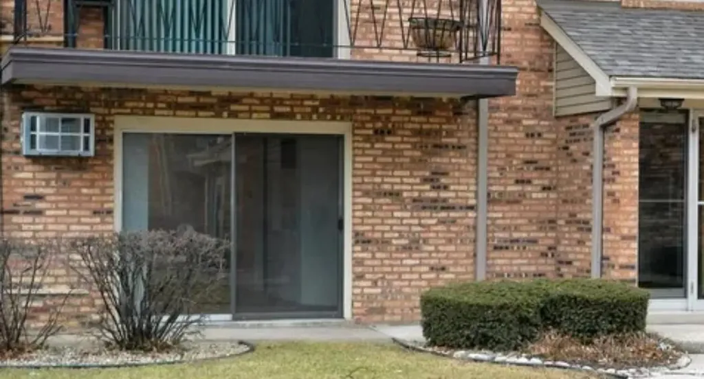5321 Waterbury Drive Crestwood IL 60418
