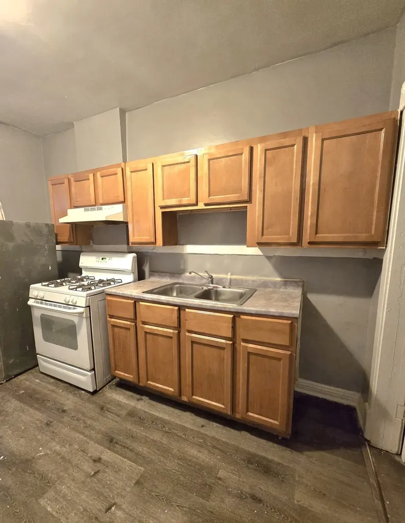 7547 South Union Avenue Chicago IL 60620