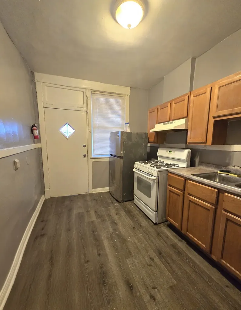 7547 South Union Avenue Chicago IL 60620