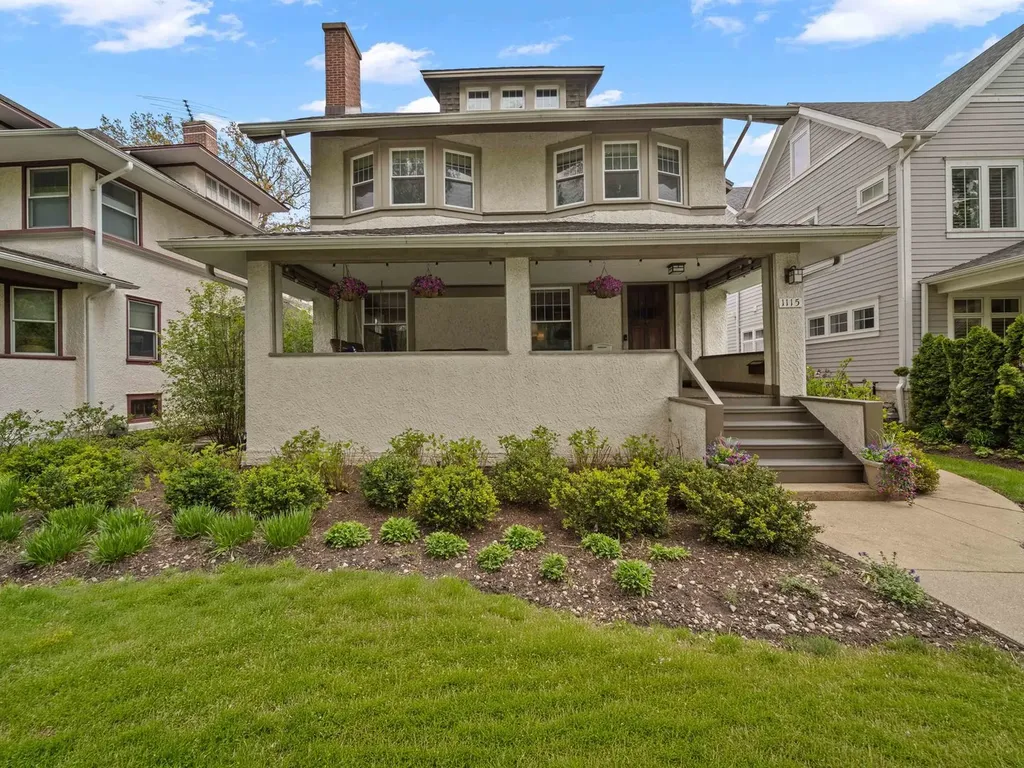 1115 Forest Avenue Wilmette IL 60091