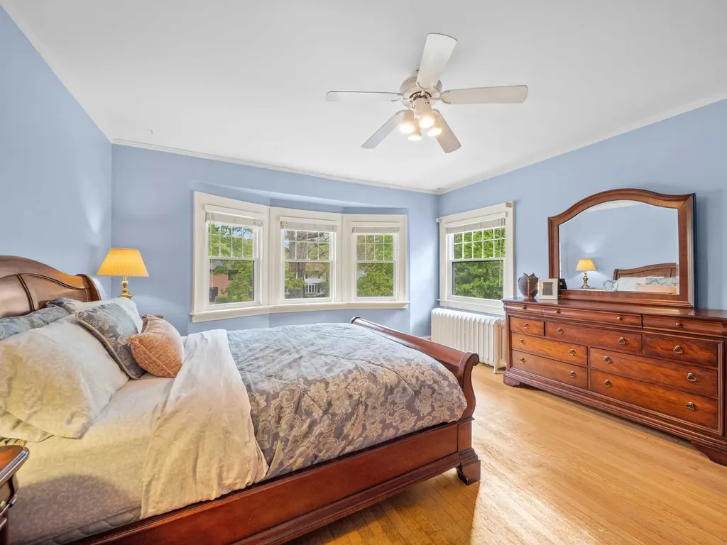 1115 Forest Avenue Wilmette IL 60091