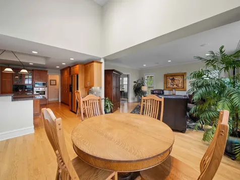 1115 Forest Avenue Wilmette IL 60091