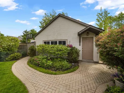 1115 Forest Avenue Wilmette IL 60091