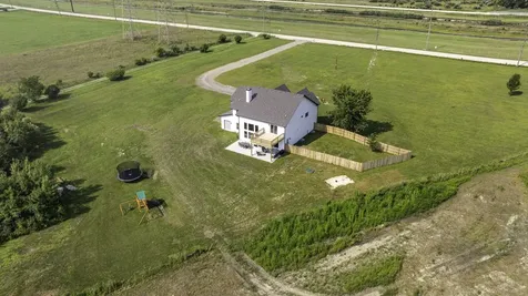 6256 North Dresden Road Morris IL 60450