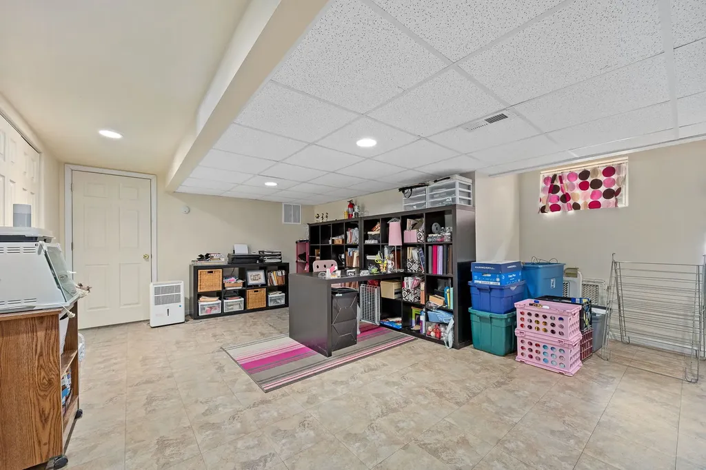325 Homewood Drive Bolingbrook IL 60440