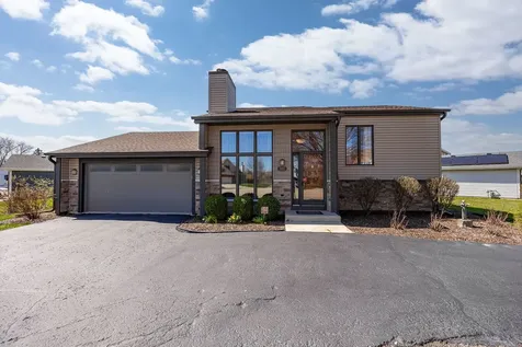 325 Homewood Drive Bolingbrook IL 60440