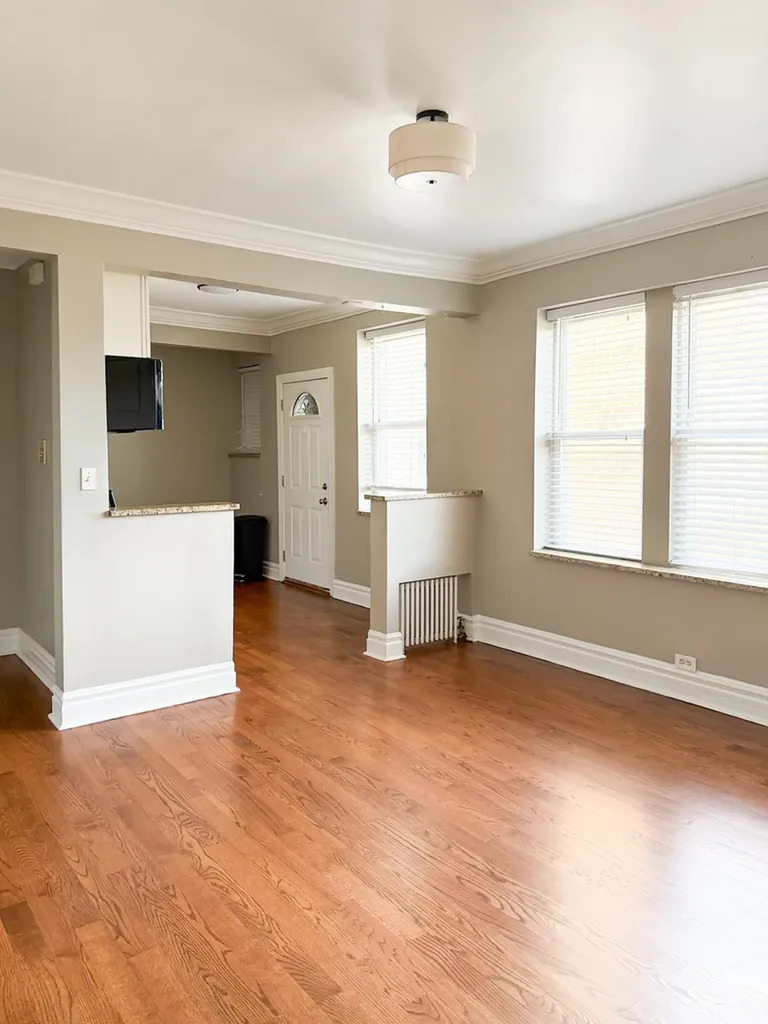 4457 North Central Park Avenue Chicago IL 60625