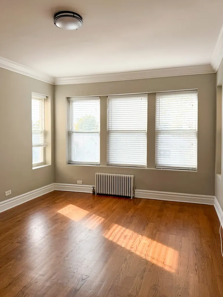 4457 North Central Park Avenue Chicago IL 60625