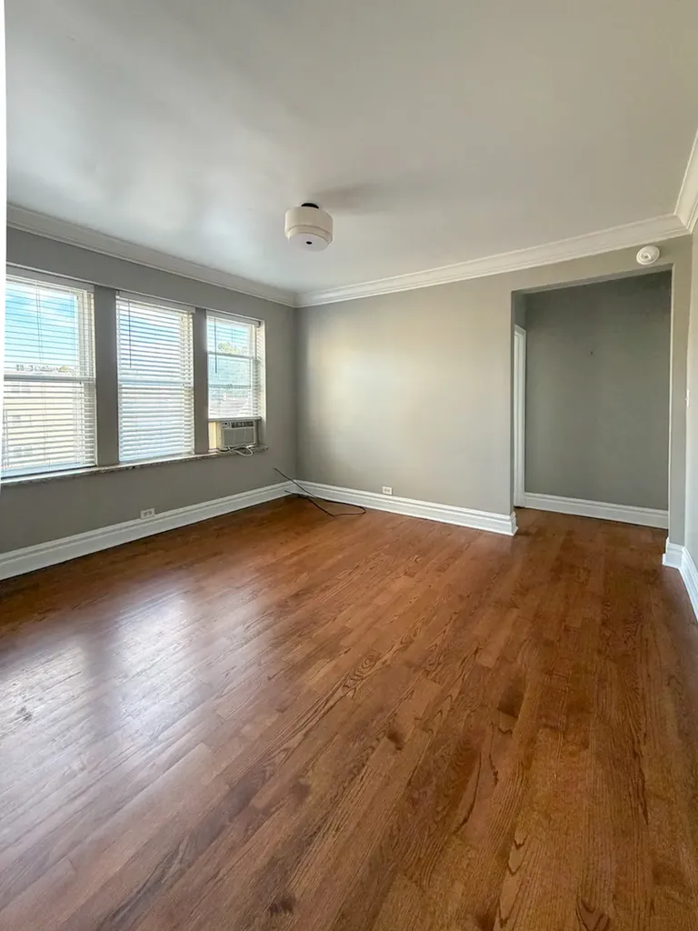 4457 North Central Park Avenue Chicago IL 60625