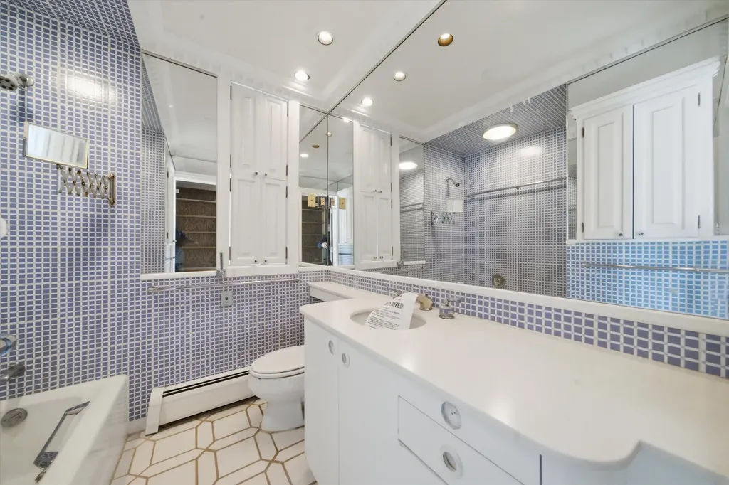 1517 North Dearborn Parkway Chicago IL 60610