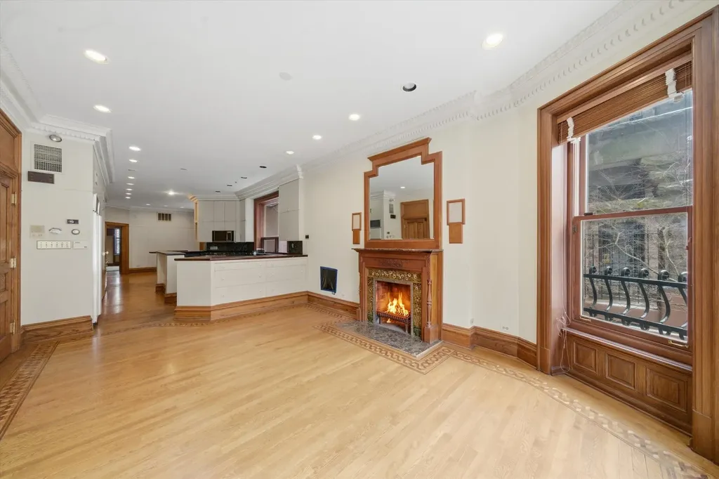 1517 North Dearborn Parkway Chicago IL 60610
