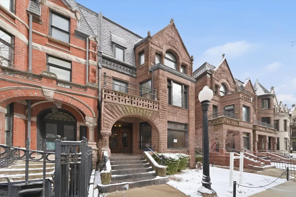 1517 North Dearborn Parkway Chicago IL 60610