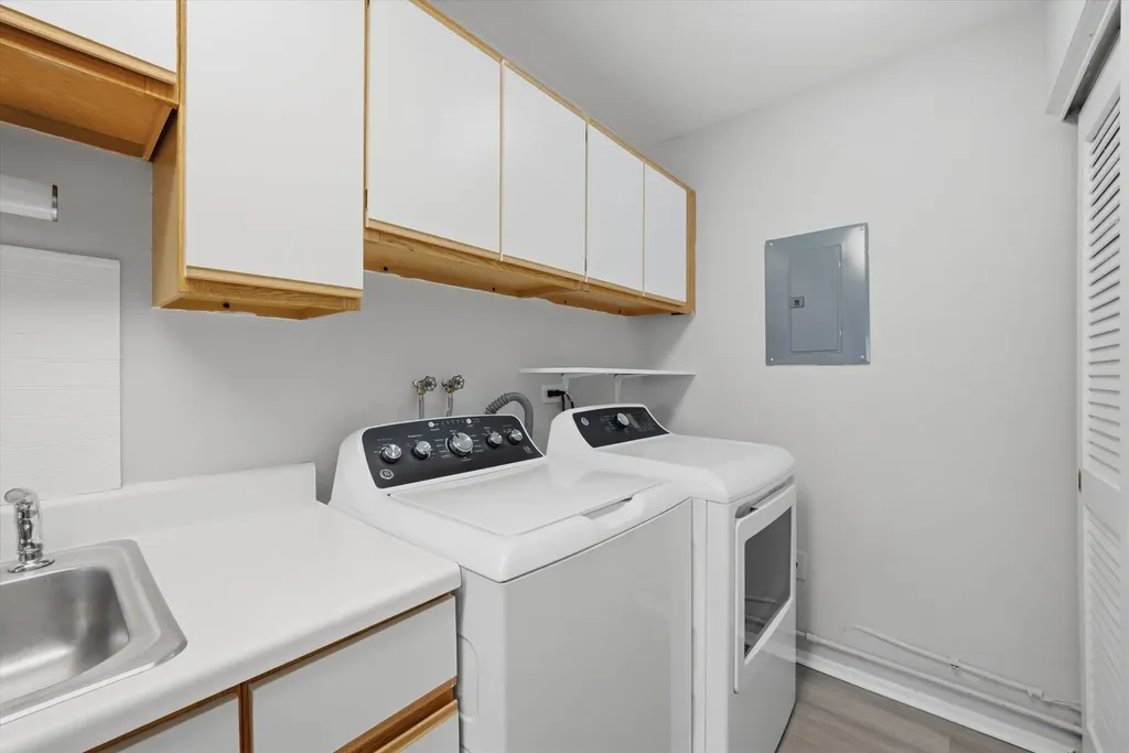238 Algonquin Court Bolingbrook IL 60440
