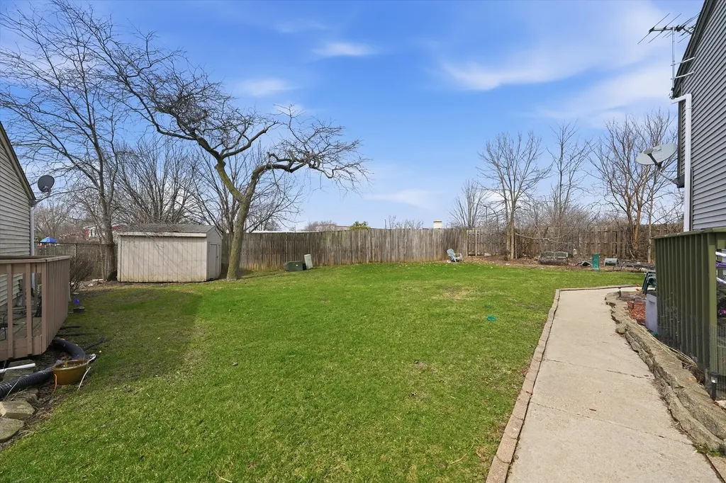 238 Algonquin Court Bolingbrook IL 60440
