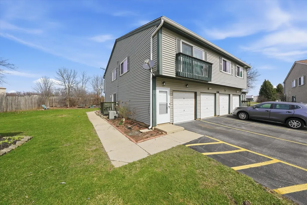 238 Algonquin Court Bolingbrook IL 60440