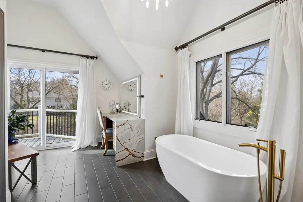 1903 Elmore Avenue Downers Grove IL 60515