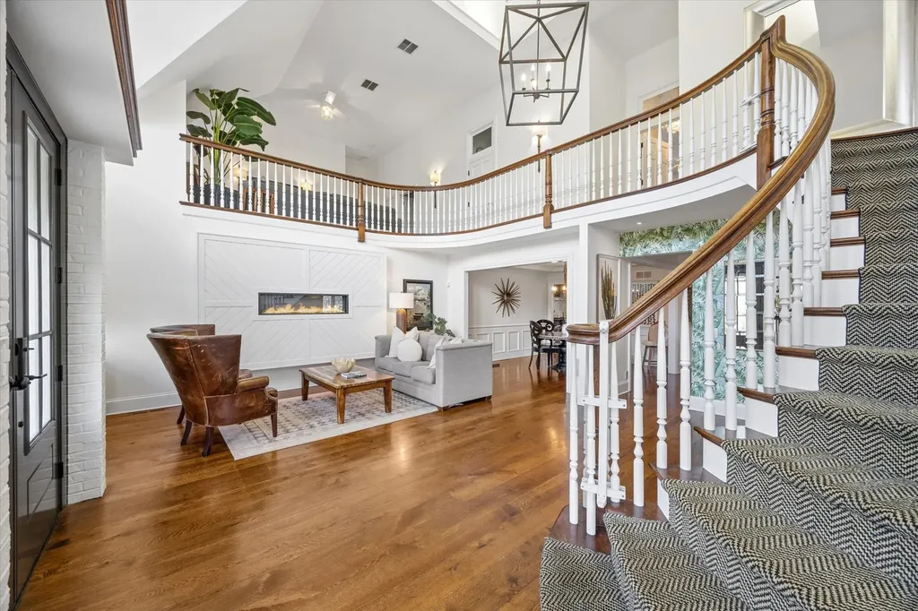 1903 Elmore Avenue Downers Grove IL 60515