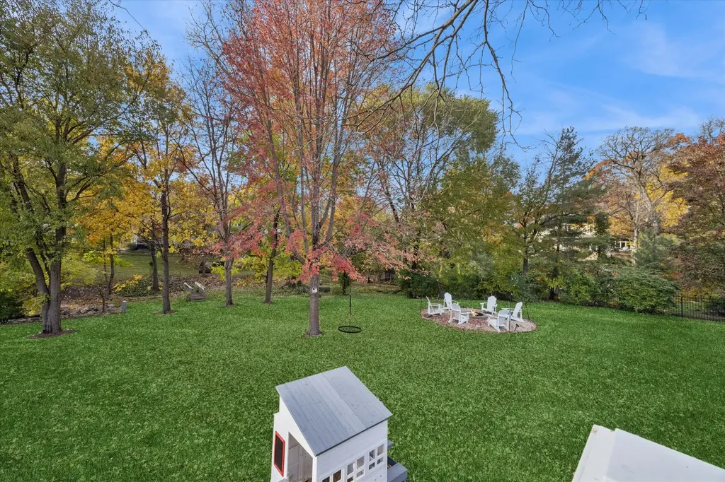 1903 Elmore Avenue Downers Grove IL 60515