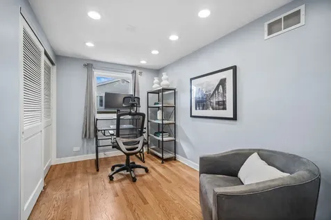 3122 Sandy Lane Glenview IL 60026