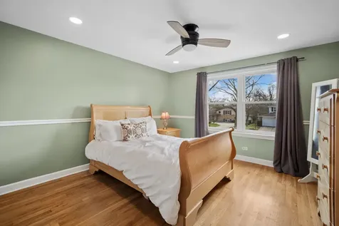3122 Sandy Lane Glenview IL 60026