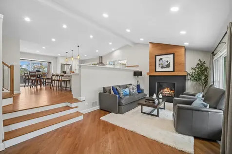 3122 Sandy Lane Glenview IL 60026
