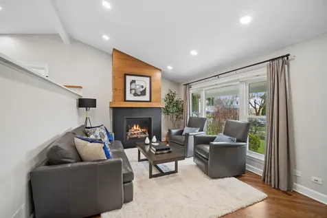3122 Sandy Lane Glenview IL 60026