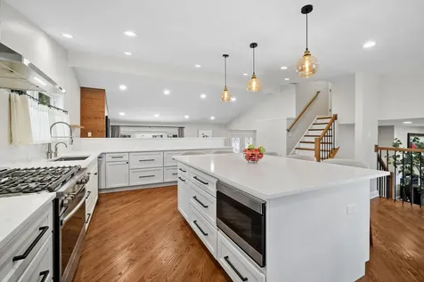 3122 Sandy Lane Glenview IL 60026