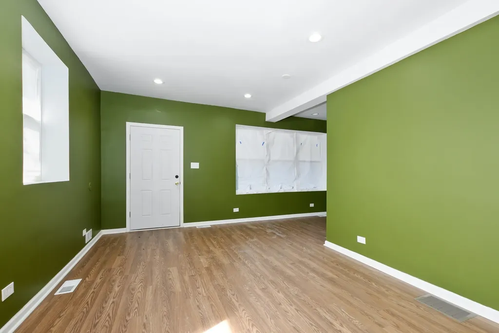 7359 South Vernon Avenue Chicago IL 60619