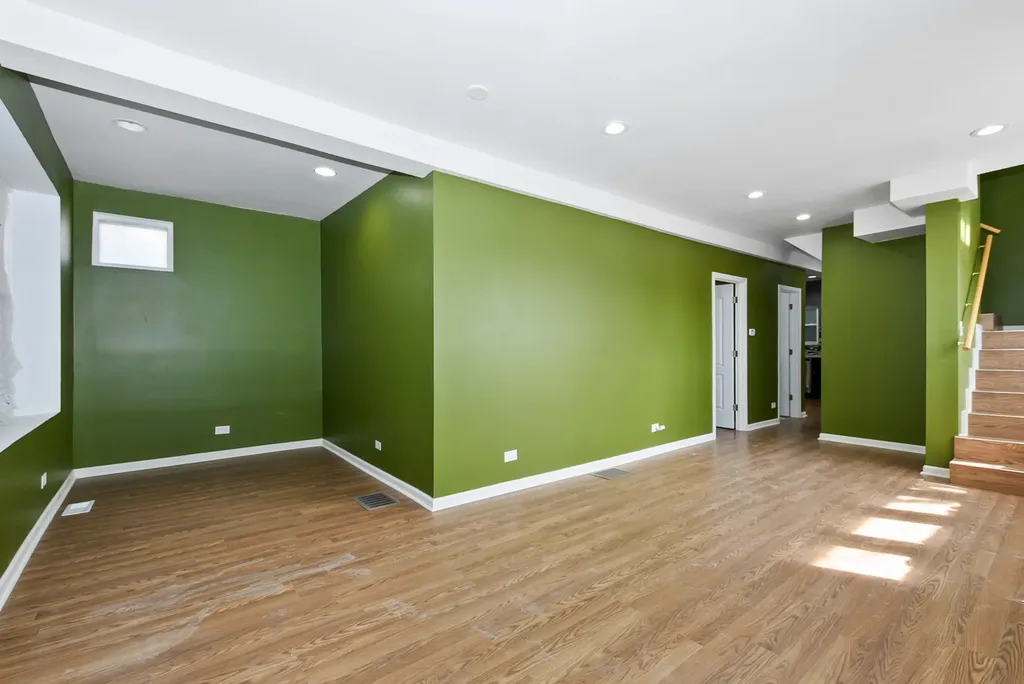 7359 South Vernon Avenue Chicago IL 60619