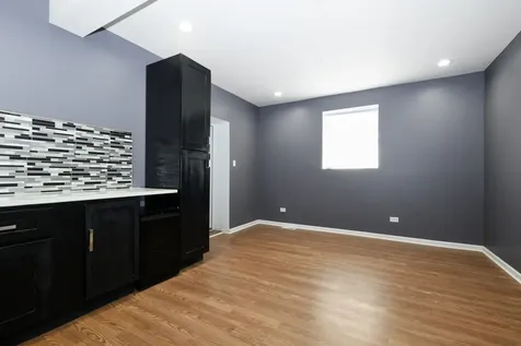 7359 South Vernon Avenue Chicago IL 60619