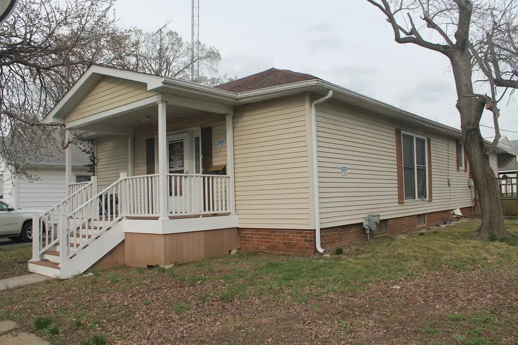 120 South 12th Street Herrin IL 62948