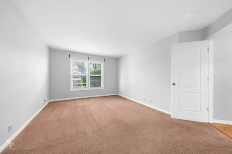98 Willow Parkway Buffalo Grove IL 60089