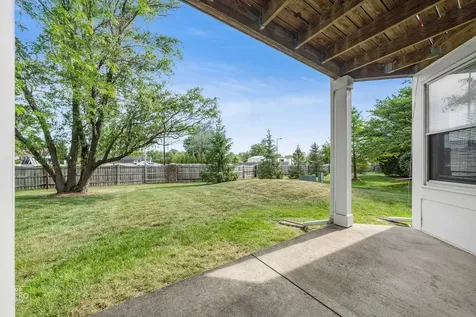 98 Willow Parkway Buffalo Grove IL 60089