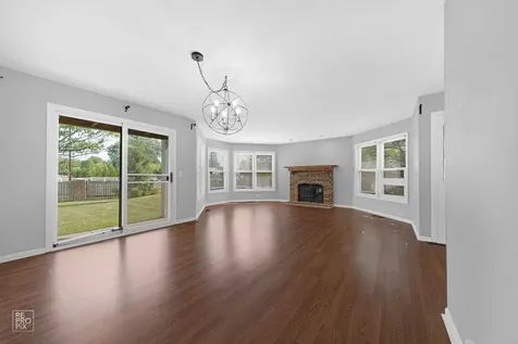 98 Willow Parkway Buffalo Grove IL 60089
