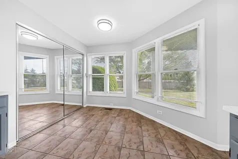 98 Willow Parkway Buffalo Grove IL 60089