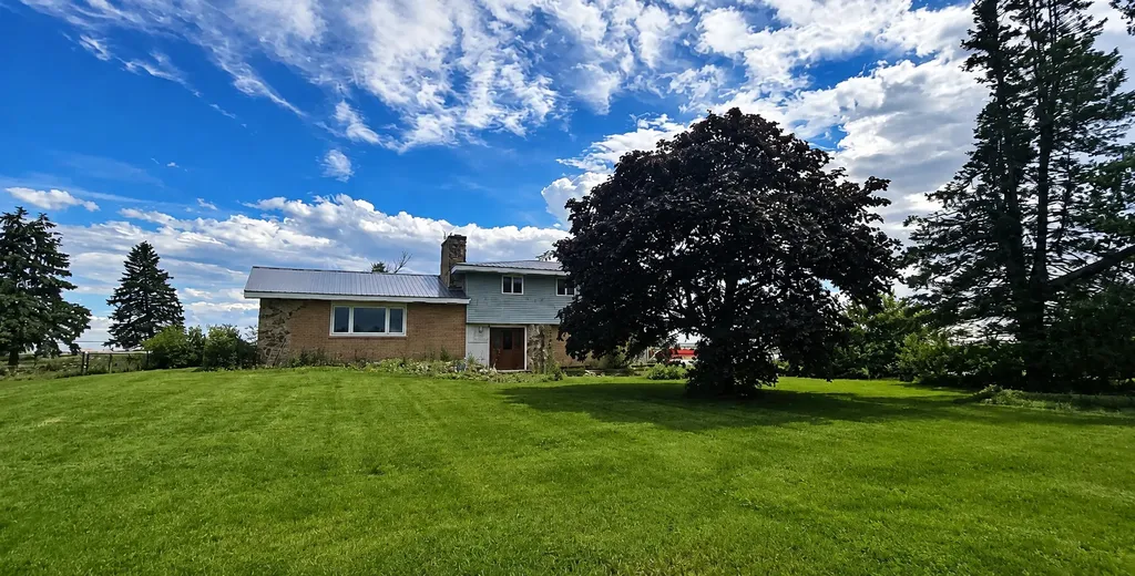 4402 South Mattis Avenue Champaign IL 61822