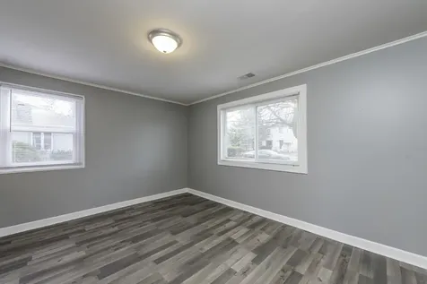 400 7TH Avenue Libertyville IL 60048