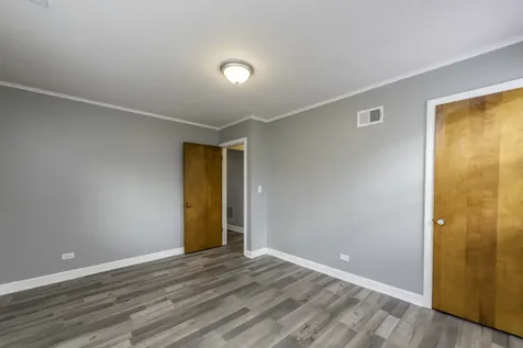 400 7TH Avenue Libertyville IL 60048