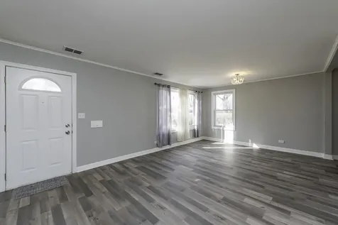 400 7TH Avenue Libertyville IL 60048
