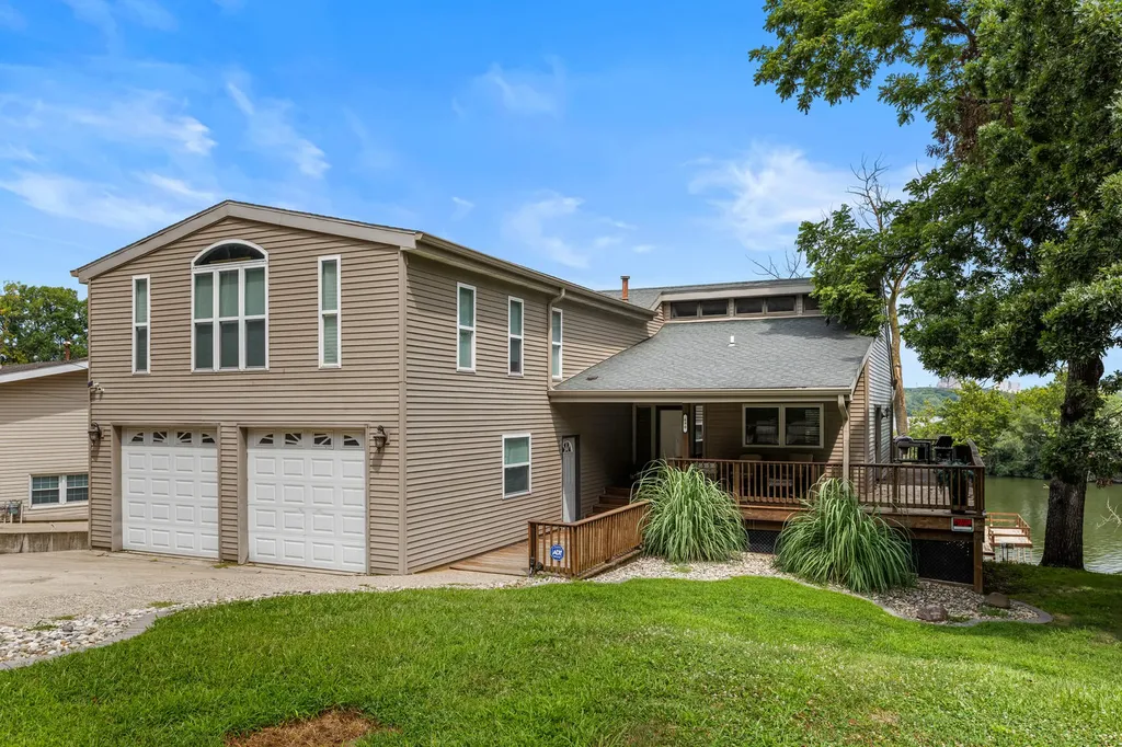 690 North Cove Court Decatur IL 62521