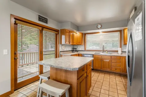 690 North Cove Court Decatur IL 62521