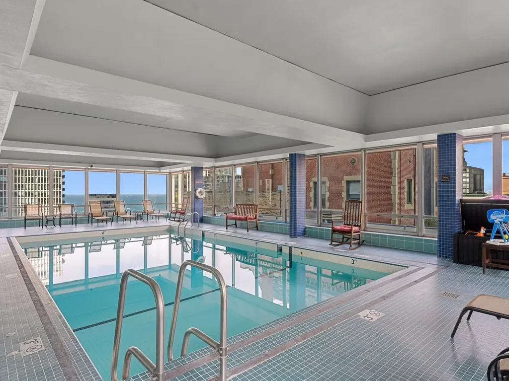 201 East Chestnut Street Chicago IL 60611