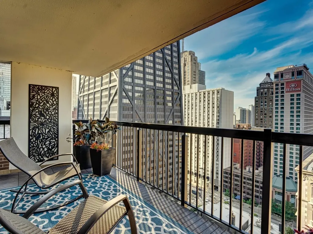 201 East Chestnut Street Chicago IL 60611