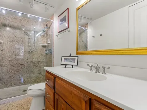 201 East Chestnut Street Chicago IL 60611